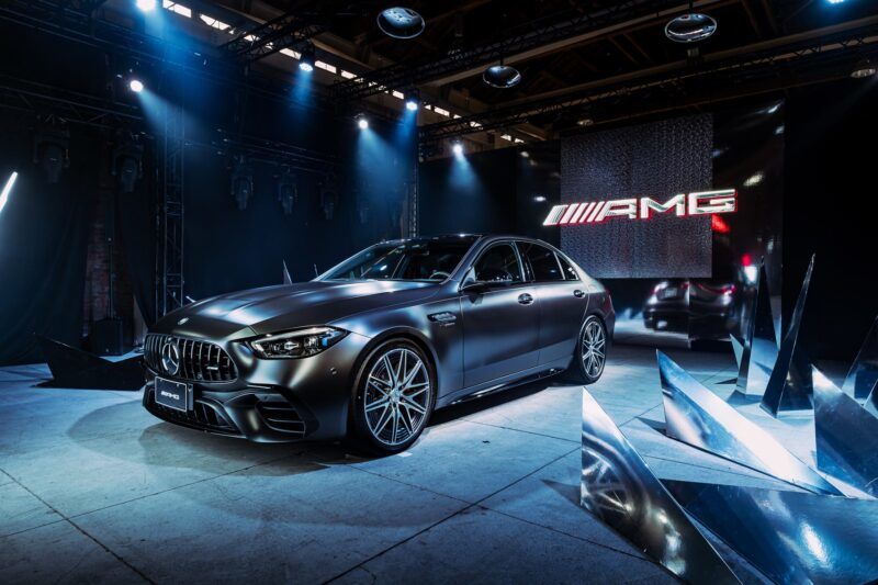 電氣化猛獸 Mercedes-AMG C 63 S E Performance