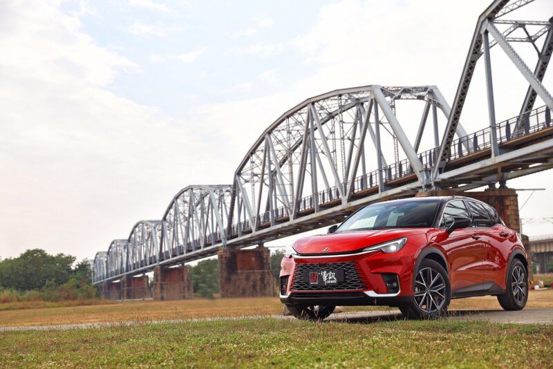 【一手試駕】豪華小尖兵 Lexus LBX Active+
