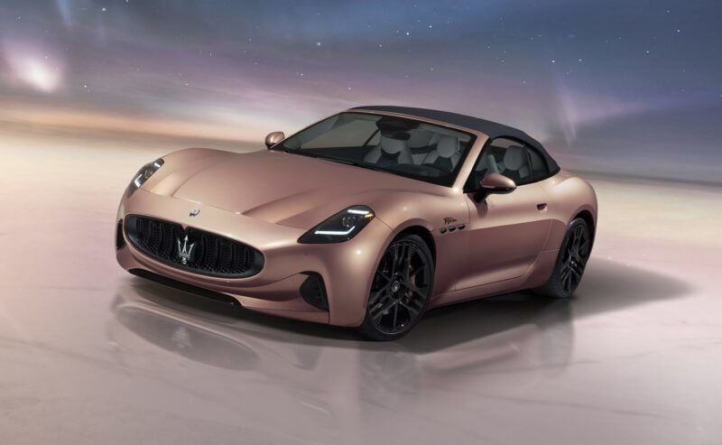 上空放電 Maserati GranCabrio Folgore