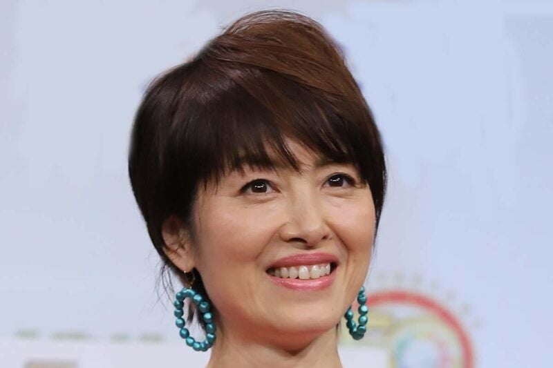 歌手「荻野目洋子」的「超小愛車」介紹！她20多歲時開的車款因為「顏色好可愛」和「超棒的愛車」受到熱烈討論！那輛超懷念的「Mini」也引發話題