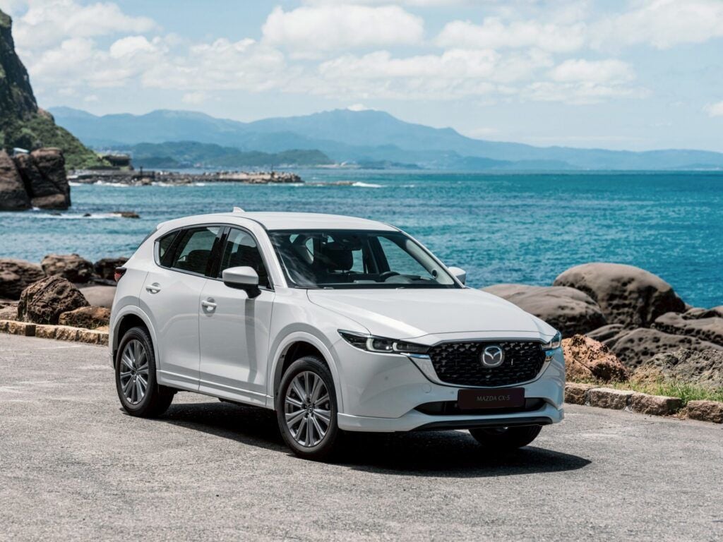 MAZDA CX-5 日本進口職人工藝休旅 100 萬元 0 利率啟動嚮往序章 安心臻享 7 年原廠保固