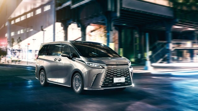 2025年10月 Lexus 淩志全車系中古車行情表