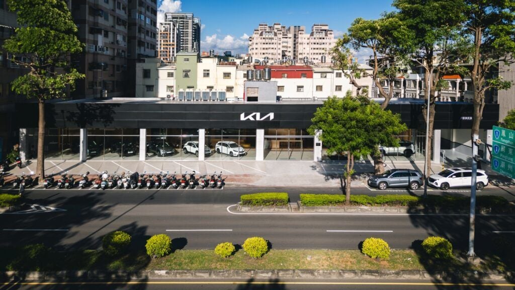 「2026 Kia 啟發未來｜全台巡迴講談」 Kia台北旗艦店首場圓滿落幕 10/25於Kia高雄民族展示中心盛大登場！