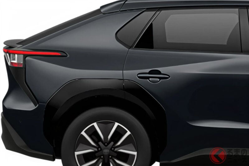 Toyota新型「5人座中型SUV」正式發售！ 舊款降價70萬日圓，現在還可享90萬日圓補助優惠！  全長4.6m車身“內外設計大改造”，簡單規格卻附「10年保固」的bZ4X最入門車型