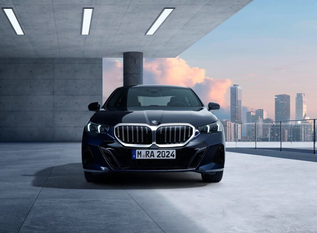 全新年式BMW 5系列/ 5系列Touring耀眼升級 擘劃全能駕馭新篇章