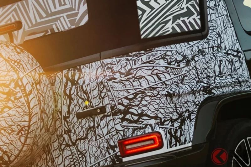 睽違13年再度復活!?  全新「敞篷」SUV 有望即將登場？  採用方正硬派的4門車身，搭配「軟篷」設計！  現身奧地利的賓士「G-Class Cabriolet」究竟是什麼來頭