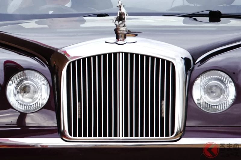 全長6.2m！真正「最高級」model「女王的車」實車登場！極致展現「優雅感」的超大型sedan「State Limousine」在南青山登場！特別「Bentley展」即將舉辦！