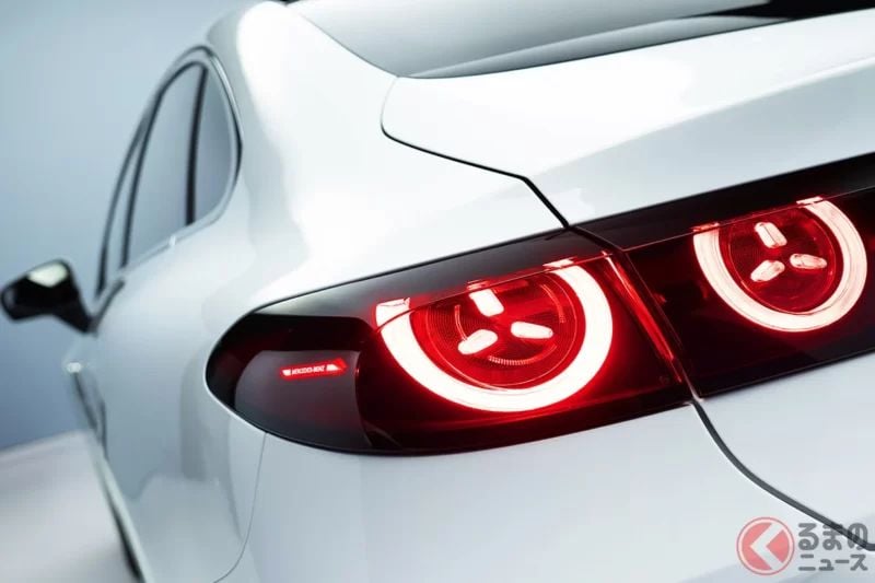 比「Skyline」稍微更大的全新「4門Sedan」全球首發！採用全長約4.8公尺級距與創新設計！搭載「5人座高科技內裝」也很吸引人，Mercedes-Benz全新「C-Class」在德國登場！