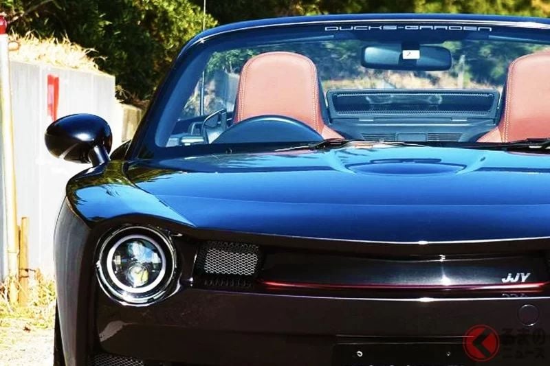 約105萬元！Mazda嶄新「Roadster 復古規格」引發關注！採用圓形頭燈與「致敬老車」設計超帥氣！甚至曾作為「故鄉納稅回禮品」登場的Ducks Garden「Nightingale」到底是什麼車？