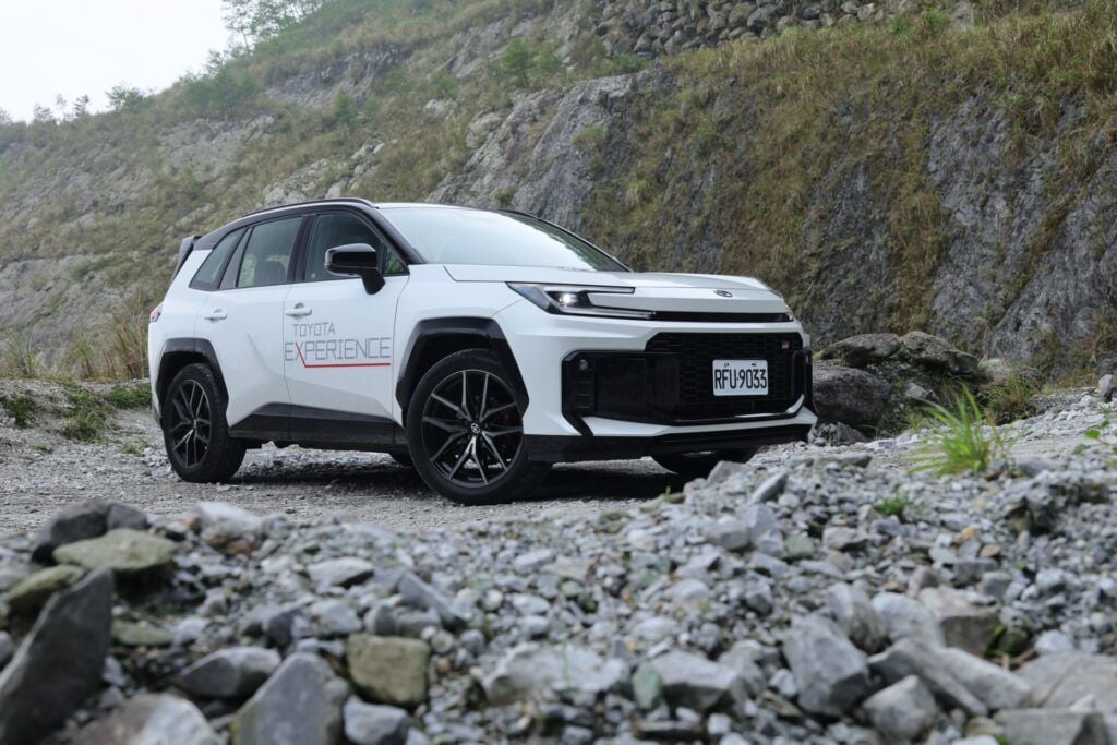 全新6代 RAV4 GR SPORT 4WD 安平坑礦場越野趣