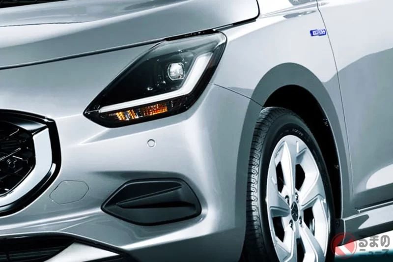 Suzuki「5速 MT Compact Car」引發關注！ 採用「25.4km/L 油耗＋Mild Hybrid」！ 只要 192 萬日圓就能享受「自己操控駕駛」樂趣的稀有版「Swift」究竟是什麼車？