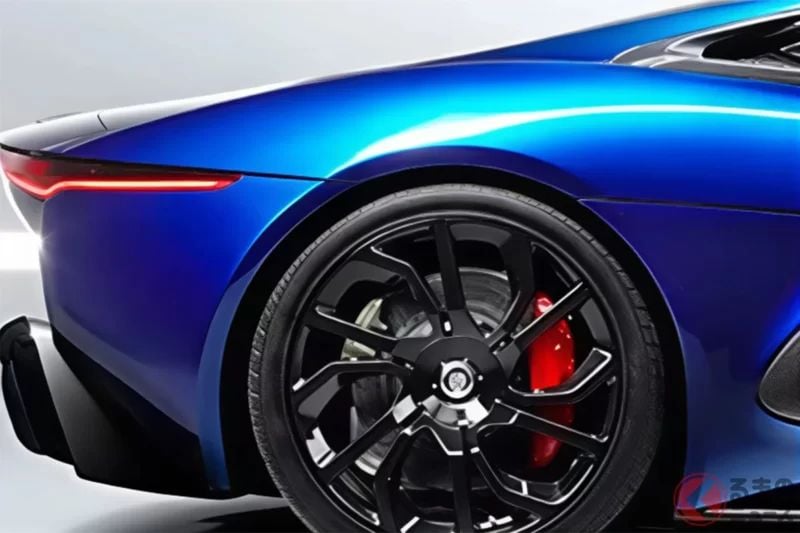 搭載1.6公升直列4缸engine、擁有超過800匹馬力！備受關注的全新4WD sports car登場！採用品牌首見的輕量化車身與大開口創新車門設計！成為英國Jaguar電動化布局前哨的「C-X75」究竟是什麼樣的車？
