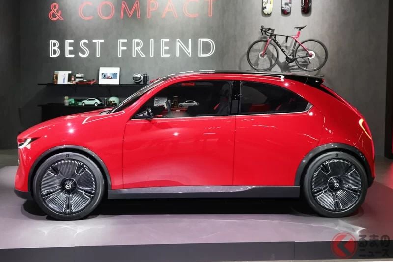 Mazda「下一代 Compact Car」可能將消失！？已服役超過 12 年的現行車型，預計今年夏天「停止生產」！是否將與次世代「Compact SUV」整合？備受期待的「MAZDA2」全面大改款，未來走向究竟會如何！？
