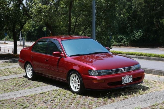 20萬元代步車-卡樂那勇猛且強健Toyota Corolla E100/E110