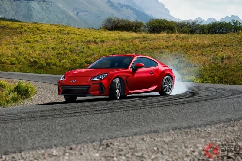 Subaru「BRZ」現行車型即將停產，並開放「新一代車型」預約登記！FR Sport Car也將首度搭載配備三眼Camera的最新「EyeSight」系統！兄弟車GR86是否也將同步進化？預計2026年夏季正式發表！