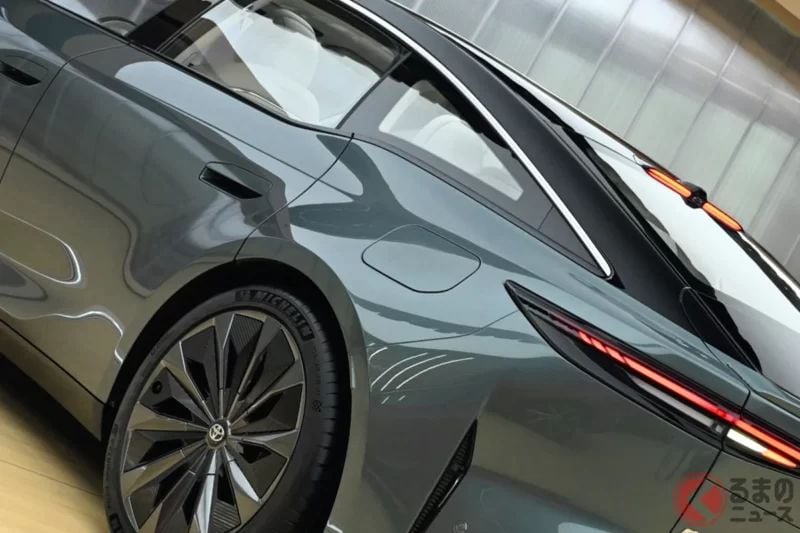 約日幣400萬元！Toyota全新「旗艦級Sedan」備受矚目！擁有比Crown更大的車身尺碼，並搭載充滿科技感的豪華內裝！開賣1小時就狂賣超過3000輛的人氣車款「bZ7」中國版究竟是什麼來頭？