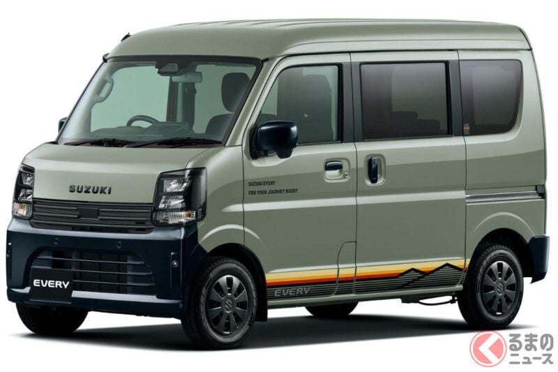 Suzuki全新「小型滑門Van」即將亮相！ 輕型車身搭配「專屬粗獷設計」與「全黑風格」！ 配備豐富、車內還能完全打平超實用！ 搭載Turbo的「Every J Limited」將登場展示！