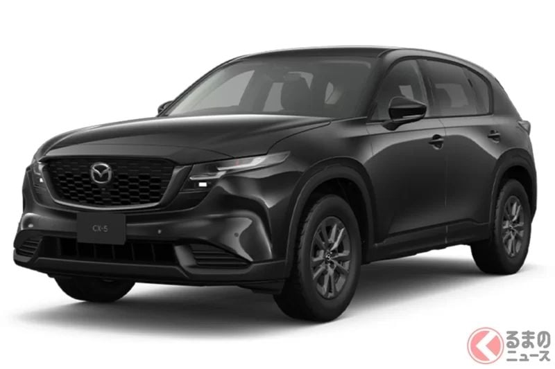 新車只要 330 萬日圓！Mazda「新型 CX-5」最便宜車型引發關注！雖然比頂級版便宜超過 100 萬日圓，但配備依然很夠用！價格親民、設計簡潔的「入門版 S」究竟有哪些特色？