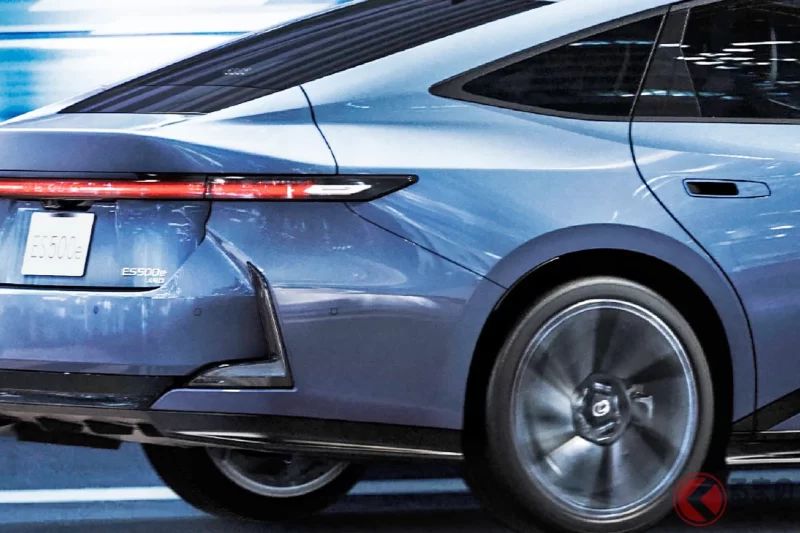 Lexus全新「大型房車」上市掀起熱烈討論！首度推出BEV版本加上「令人驚訝的售價」，甚至有人直呼「LS要消失了!?」 睽違8年全面改款的全新「ES」究竟為何引發高度關注？