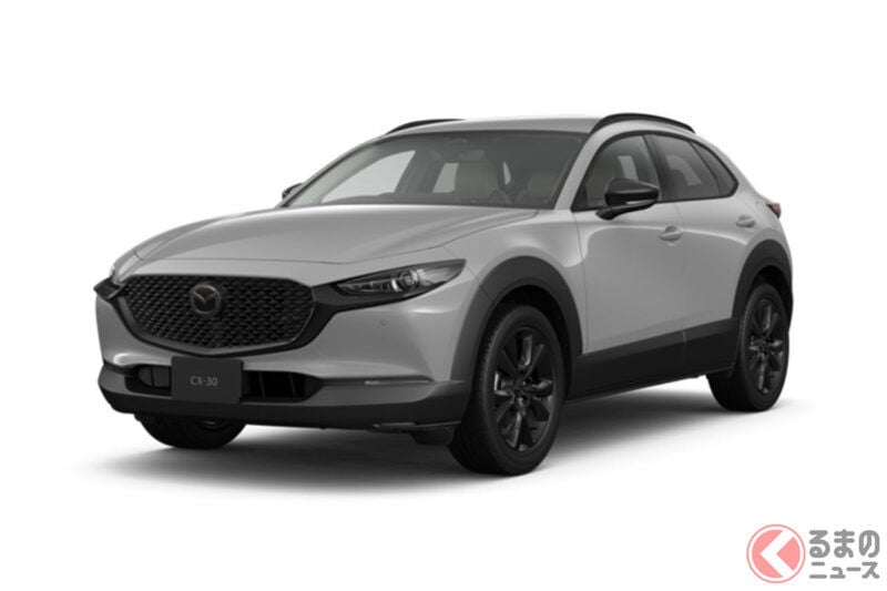 新車售價264萬日圓起！Mazda發表全新「CX-30」！車長4.4公尺、機械式停車場也停得下！新增「2.5升MHEV」動力，還推出豪華「Gray × White」內裝車型，改款車型正式登場！