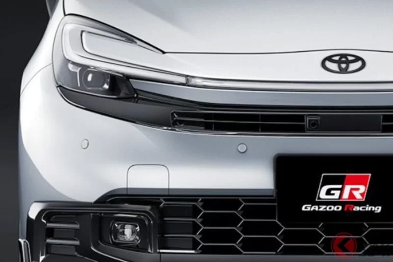 Toyota新「低油耗」小型車最入門×最高階車型比較！ 解析不同的內外裝設計與配備差異！ 小改款並追加「GR車型」的「Aqua」有哪些變化？