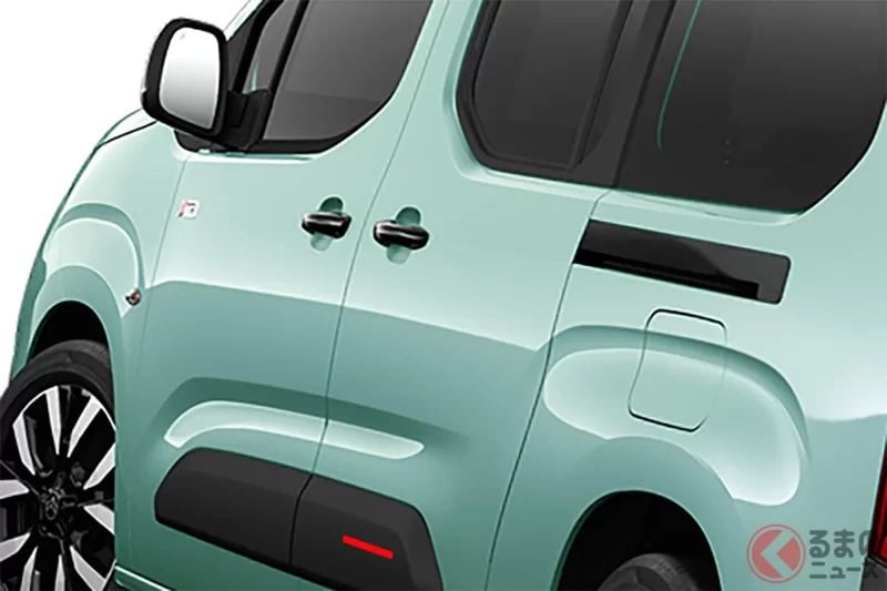 清新綠色的最新「3排7人座」Minivan 備受矚目！ 採用全長4.7公尺剛剛好的車身尺寸與「滑門」設計！ 還推出467萬元日圓起的5人座版本，Citroen「Berlingo」究竟有何魅力？