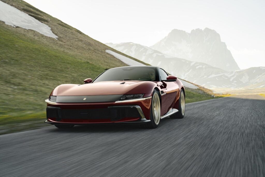 Ferrari 12 Cilindri Manuale 純粹駕馭樂趣的極致詮釋