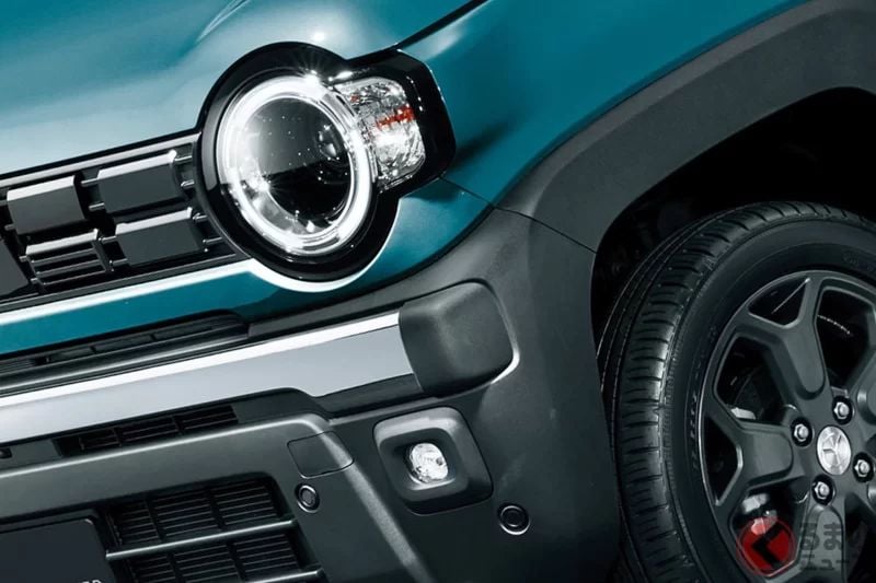 Mazda推出全新「小型SUV」！ 全長僅3.4公尺的「輕自動車尺寸」卻擁有寬敞車室空間！ 採用小尺寸Logo與霸氣車頭設計，全新「Flair Crossover」到底有哪些改變？