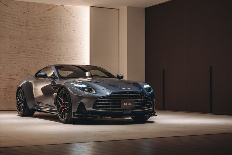 Aston Martin DB12 S 1,488萬元起登台！700 PS、3.5秒破百，S性能家族首度齊聚