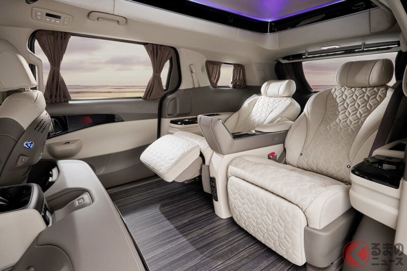 「高出約345萬日圓（約新台幣69.7萬元）」的最新「4人座MPV」大受矚目！車長5.1米超越Alphard，還配「足部按摩、冷溫冰箱」！Kia最高級雙排座「Carnival Hi Limousine」韓國規格是什麼車？