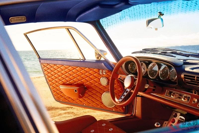 Louis Vuitton 特別版全新「雙門跑車」首度公開！搭載 4.0 升「水平對臥 6 缸」引擎 × 6 速 MT！「Porsche 911 Reimagined by Singer Classic／Classic Turbo」美規車型介紹