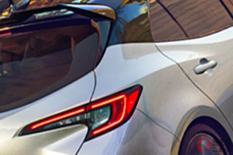 「約400萬日圓」的 Toyota 新款「Corolla Hatchback」！搭載169匹馬力的「2.0升直列4缸」引擎＆全長約4.4m的「剛剛好的尺寸」！全新「第12代」美國版有哪些變化？