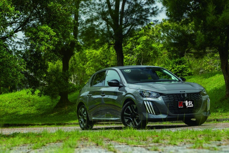 活力新世代 Peugeot 208 Hybrid