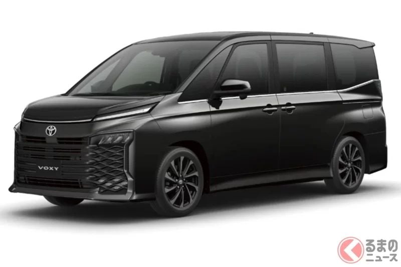 Toyota「新型Voxy」訂單「大量湧入」導致交車期拉長！ 交車「最快也要明年春天」？ 新設計＆全新「高質感內裝」帶動訂單急增，5年目小改款車型現況詢問經銷商