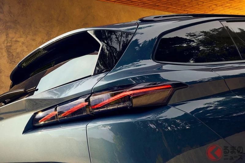 比「Corolla Touring」還大的「最新旅行車」備受矚目！ 全長4.6m級車身搭載1.2升「渦輪」引擎！ 擁有「超寬敞行李廂」的 Peugeot「308 SW GT HYBRID」究竟是什麼？