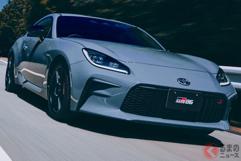 Toyota全新「FR跑車」開始接單！MT操作感提升＆經典車色「Solid Gray」復活！搭載3眼EyeSight、安全性能進化的「GR86」是什麼樣的車？