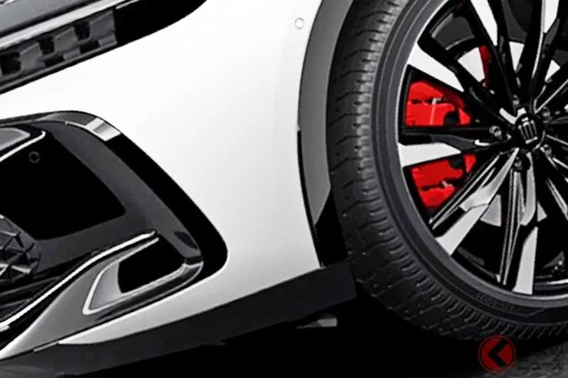 Toyota「新款Crown」設計全面翻新引發「高度關注」！「旗艦車型」重新設計車尾，打造更寬廣、更具力量感的造型！？以震撼「全新風格」登場，9月中旬發表的「新款Crossover」令人期待！