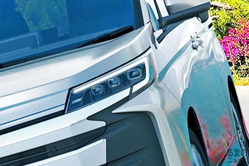 Suzuki新款「3排座MPV」登場引發熱烈迴響！「鍍鉻車頭超帥！」「8人座真的很方便！」好評不斷！專為Hybrid打造、每公升可跑23.6km，讓全家人都滿意的「新款Landy」受到高度矚目！