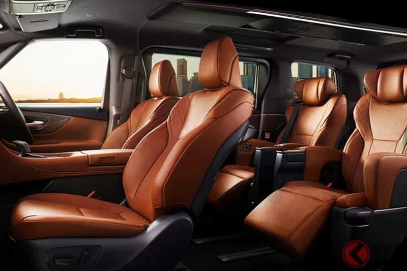 Toyota新款「高級MPV」詢問度爆棚！「比Alphard更高階！」「操控表現很棒」好評不斷！採用「Bronze飾件」豪華設計！即使交車期「超過半年」仍受到青睞的「新款Vellfire」，車主真心話是什麼！？
