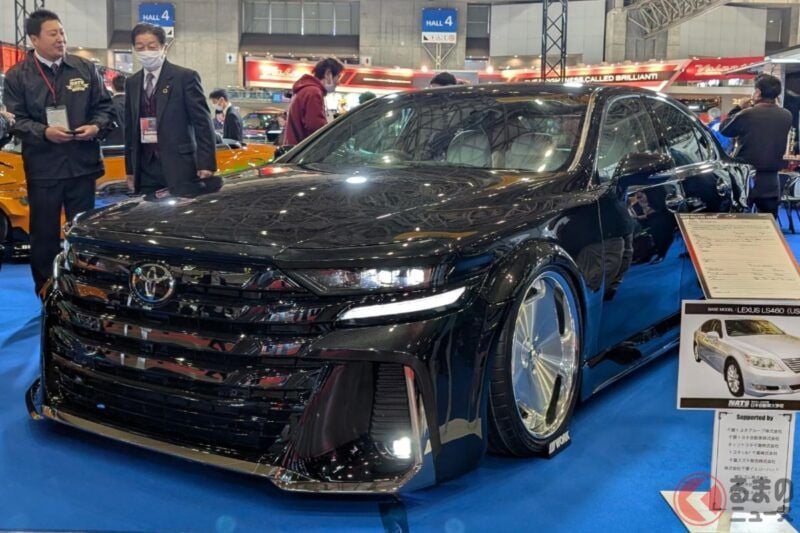 Toyota「Vellfire『房車版』」！？車長超過5公尺的「後輪驅動車型」！霸氣兇悍車頭＋豪華白色內裝，NATS打造的LS究竟是什麼？