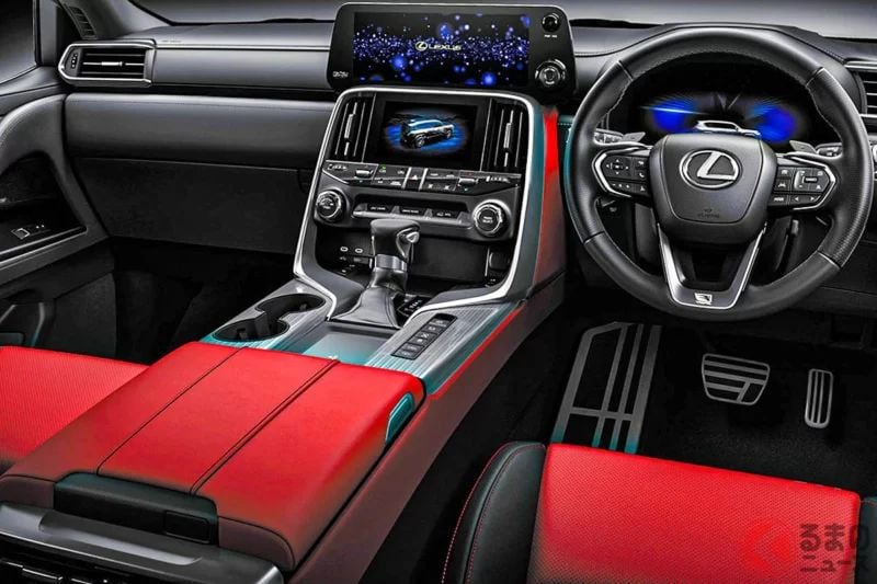 新車超過7000萬日圓！Lexus「7人座」超豪華SUV太驚人！搭載強悍「柴油渦輪×10速AT」！強大的「惡路行駛性能」讓它能在越野路面暢行無阻！超豪華「專屬紅色內裝」的運動版也超帥氣！Lexus「LX500d」泰國車型究竟如何？