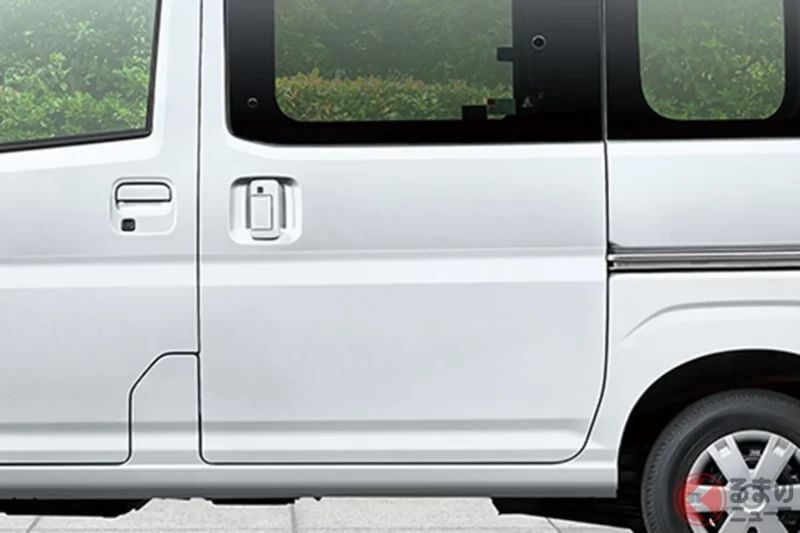 115萬日圓就能入手「FR×雙座」！Toyota全新「滑門廂型車」受到矚目！方正車身＆壓倒性的寬敞空間，讓人「什麼都裝得下！」還有MT可選的「最新Pixis Van」反響如何？