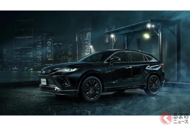 Toyota新型「Harrier」發表！價差116萬日圓（約新台幣24萬元）的「最便宜車型」與「最高階規格」有何不同！？全車系標配「供電插座」＆採用「漆黑鍍鉻＆豪華真皮」！比較內外觀與動力系統規格差異！