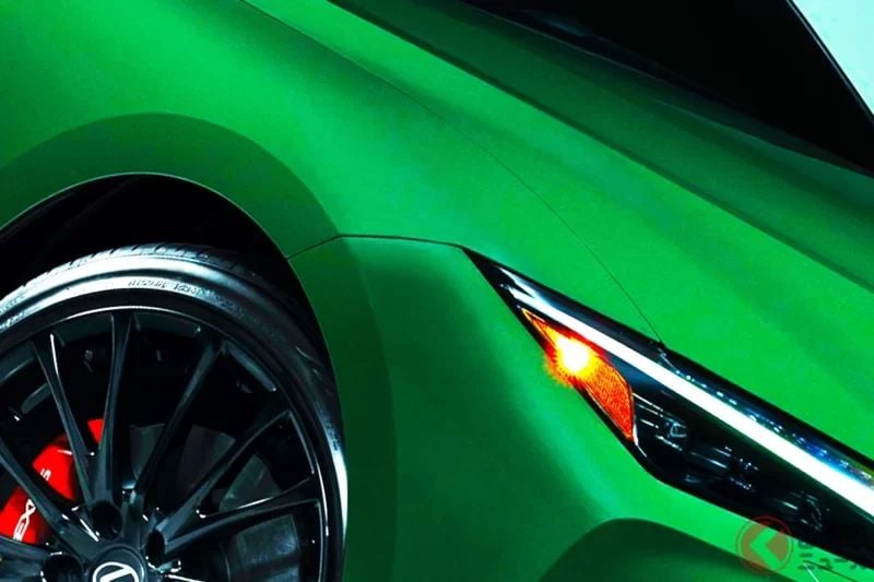 Lexus發表全新「FR」跑車房車！小巧車身搭載超過「300匹」的大排量引擎！車身採用象徵「羨慕」的「專屬綠色」！超特別的「IS Special Appearance Package」僅限美國生產350輛！