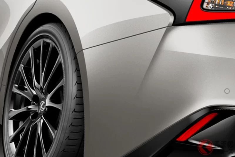 Lexus發表全新「FR」跑車房車！搭載超黑「專屬套件」的「Black版本」更具運動感！採用特別「豪華內裝」的車型也相當吸睛！全新「IS」登場！