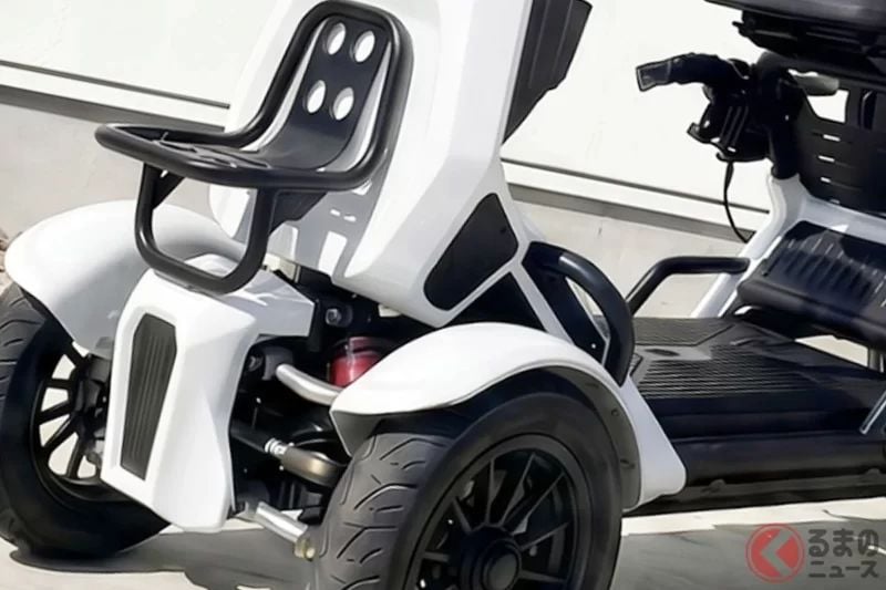 新車54萬日圓！「免駕照」新型小型「輕卡」引發熱烈迴響！「當作日常代步工具剛剛好！」、「全家都能使用」獲得好評！甚至有人認為「可能比腳踏車還安全」！？Blaze「e-Cargo」不用花汽油錢，最長可行駛100公里！