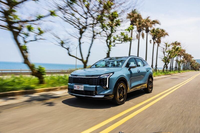 Kia全球與台灣市場以新能源車款，共寫8月銷售佳績！ 本月入主Stonic、Sportage、Sorento享專屬禮遇 指定車型首年低月付5,888元起開回家